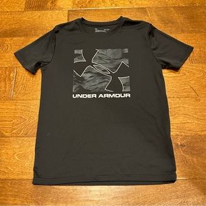 Boys under Armour Heatgear T shirt YLG